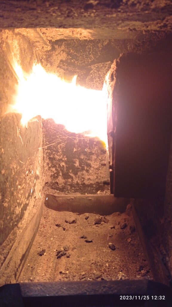 Dlaczego kocioł przekracza zadaną temperaturę? Pellet i ekogroszek